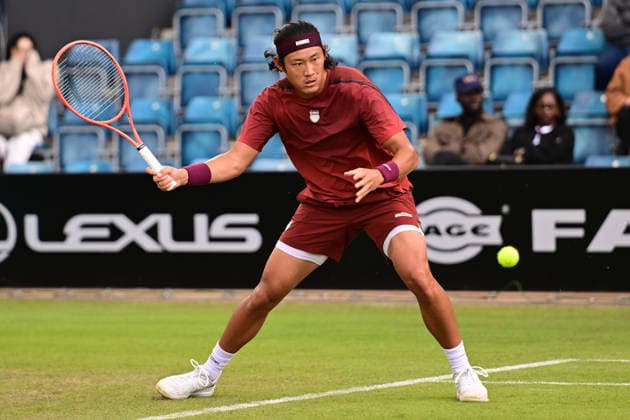 Tennis Lexus Birmingham Open Zhizhen Zhang of China returns during the Lexus Birmingham Open WTA125 ATP, Tennis Herren Challenger tennis at Edgbaston Priory Club, Birmingham, UK on 3 June 2026. Birmingham Edgbaston Priory Club West Midlands UK Editorial use only , Copyright: xDennisxGoodwinx PSI-24320-0100