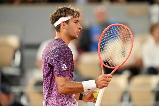 2026 French Open (Roland-Garros) - Day 11 PARIS, FRANCE - JUNE 3: Flavio Cobolli of Italy in action against Felix Auger-Aliassime (not seen) of Canada during Men s Singles quarter-final match on the eleventh day of the French Open at Philippe-Chatrier Court in Paris, France, on June 3, 2026. Mustafa Yalcin Anadolu Paris France. Editorial use only. Please get in touch for any other usage.  Copyright: x2026xAnadoluxMustafaxYalcinx