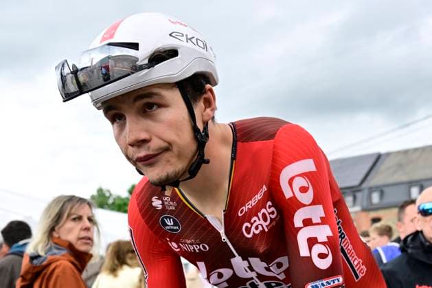 Tour de Wallonie 2026 Stage 3 VAUX-SUR-SÛRE, BELGIUM - JUNE 03 : De Lie Arnaud (BEL) of Lotto Intermarche looks dejected during stage 3 of the 47th edition of Ethias Tour de Wallonie an UCI ProSeries 2.Pro cycling road race stage for Men Elite of 176.9 km with start in Habay and finish in Vaux-sur-Sûre on June 3, 2026 in Vaux-sur-Sûre, Belgium, 03 06 2026 ( Motordriver Pieter Van Herzele - Vaux-sur-Sûre Belgium  Copyright: xSesx