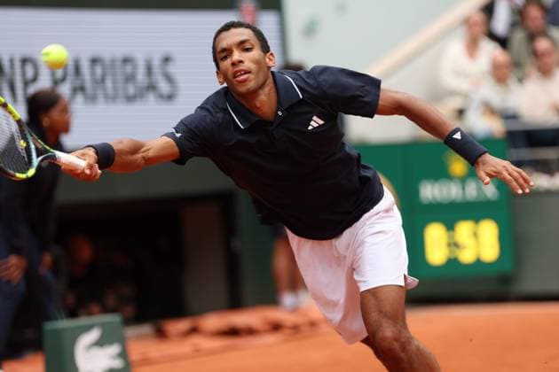 ROLAND GARROS PHOTOPQR LE PARISIEN Le Parisien Arnaud Journois ; PARIS ; 03 06 2026 ; Paris. Stade Roland Garros, le 3 juin 2026. Tennis. Internationaux de France de Roland Garros. Simple Messieurs Court Philippe Chatrier - 1 4 finale Felix Auger Aliassime vs Flavio Cobolli Photo Le Parisien Arnaud Journois PARIS France  Copyright: xPHOTOPQR LExPARISIEN MAXPPPxLexParisienx xArnaudxJournoisx 20260603LPA1645 20260603LPA1645