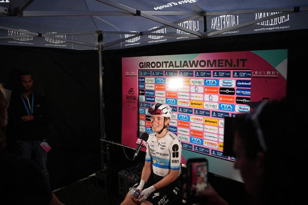 Netherlands™s Demi Vollering of FDJ United - Suez™s winner of the stage during Stage 5 of the Giro d™Italia Women, from Longarone to Santo Stefano di Cadore, Italy. Wednesday June 3, 2026  Copyright: xMarcoxAlpozzi LaPressex