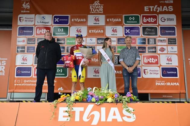 Tour de Wallonie 2026 Stage 3 VAUX-SUR-SÛRE, BELGIUM - JUNE 03 : Thonnon Senne (BEL) of Team Flanders - Baloise pictured during the podium ceremony of stage 3 of the 47th edition of Ethias Tour de Wallonie an UCI ProSeries 2.Pro cycling road race stage for Men Elite of 176.9 km with start in Habay and finish in Vaux-sur-Sûre on June 3, 2026 in Vaux-sur-Sûre, Belgium, 03 06 2026 ( Motordriver Pieter Van Herzele - Vaux-sur-Sûre Belgium  Copyright: xSesx
