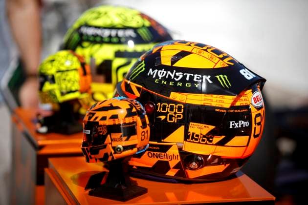 Formel 1, GP Monaco in Monte Carlo CASQUES LEGO PILOTES MCLAREN PHOTOPQR NICE MATIN Jean François Ottonello ; Monaco ; 03 06 2026 ; Les pilotes F1 McLaren Lando Norris et Oscar Piastri presentent leur casque LEGO pour le 1000e Grand Prix de l ecurie McLaren lors du Grand Prix de Monaco Monaco, june 3rd 2026 Atmosphere before Monaco GP Monaco France  Copyright: xPHOTOPQR NICExMATIN MAXPPPxJeanxFrançoisxOttonellox 20260603NIM1700 20260603NIM1700