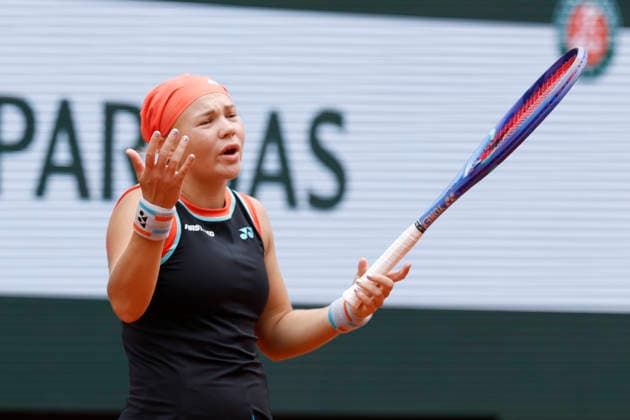 June 3, 2026, Paris, Paris, France: Diana SHNAIDER (-RUS) in action during the tennis Grand Slam of Roland Garros 2026, at Roland Garros Stadium - on June 3 2026 .Paris - France Paris France - ZUMAb253 20260603_zsp_b253_102 Copyright: xLoicxBaratouxx