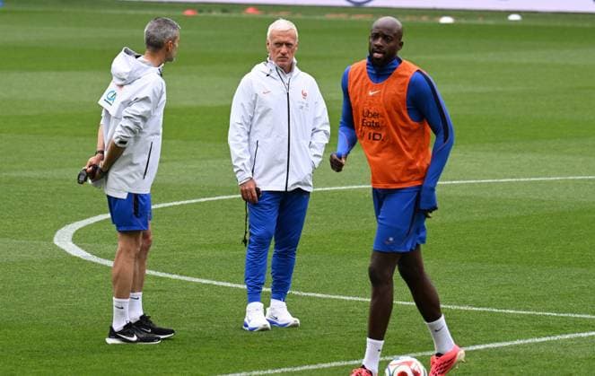 ENTRAINEMENT DES BLEUS A NANTES PHOTOPQR OUEST FRANCE Jerome Fouquet ; NANTES ; 03 06 2026 ; Football. Entrainement de l équipe de France de Football, avant le match contre la Cote d Ivoire à Nantes. Photo: Jérôme Fouquet Ouest-France Nantes, France, juen 3rd 2026 France at training before a friendly match NANTES France  Copyright: xPHOTOPQR OUESTxFRANCE MAXPPPxJeromexFouquetx 20260603OFR1833 20260603OFR1833