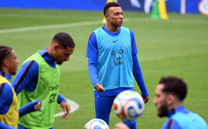 ENTRAINEMENT DES BLEUS A NANTES PHOTOPQR OUEST FRANCE Jerome Fouquet ; NANTES ; 03 06 2026 ; Football. Entrainement de l équipe de France de Football, avant le match contre la Cote d Ivoire à Nantes. Ici sur l image Kylian Mbappé. Photo: Jérôme Fouquet Ouest-France Nantes, France, juen 3rd 2026 France at training before a friendly match NANTES France  Copyright: xPHOTOPQR OUESTxFRANCE MAXPPPxJeromexFouquetx 20260603OFR1845 20260603OFR1845
