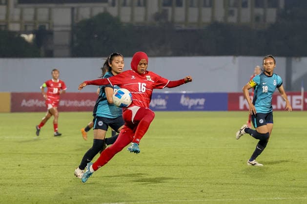 Football, Women, Test match, Indonesia - Singapore