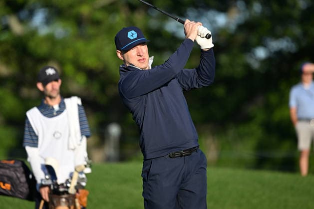 Golf, The Memorial Tournament in Dublin, Ohio, Training June 3, 2026: Football geat Anthony Gonzales tees off of the 1st hole in the Workday Golden Bear Pro Am in Dublin, Ohio. Cal Media Dublin USA - ZUMAc04_ 20260603_zma_c04_047 Copyright: xBrentxClarkx