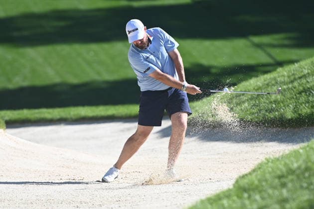 Golf, The Memorial Tournament in Dublin, Ohio, Training June 3, 2026: Shane Lowry (IRE) chips out of the Bunker at the 8th hole in the Workday Golden Bear Pro Am in Dublin, Ohio. Cal Media PGA, Golf Herren 2026: The Memorial Tournament Practice Rounds JUN 3  - ZUMAc04_ 20260603_zma_c04_044 Copyright: xBrentxClarkx