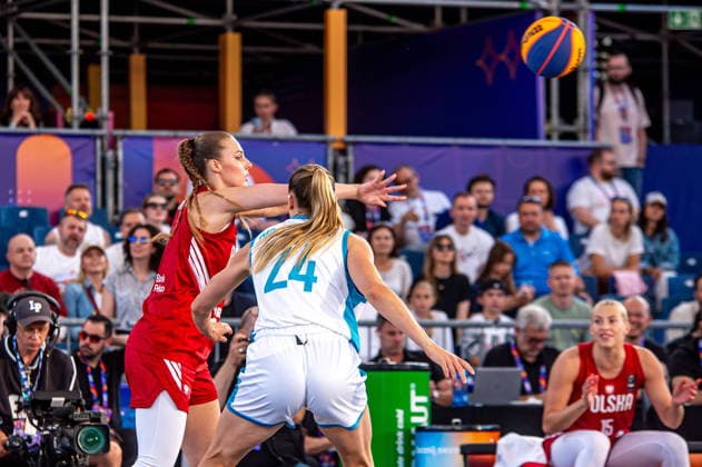 Basketball, FIBA 3x3 WM in Warschau, Frauen, Polen - Aserbaidschan Warszawa 03.06.2026. 3x3 Basketball World Cup Day 3 in Warsaw, Poland. Poland - Azerbaijan match --- Mistrzostwa Swiata w koszykowce 3x3 Dzien 3 w Warszawie. Mecz Polska - Azerbejdzan Persons Shown : Aleksandra Ziemborska Alexandra Mollenhauer Fot. Kai Taller Arena Akcji NEWSPIX.PL --- newspix.pl 