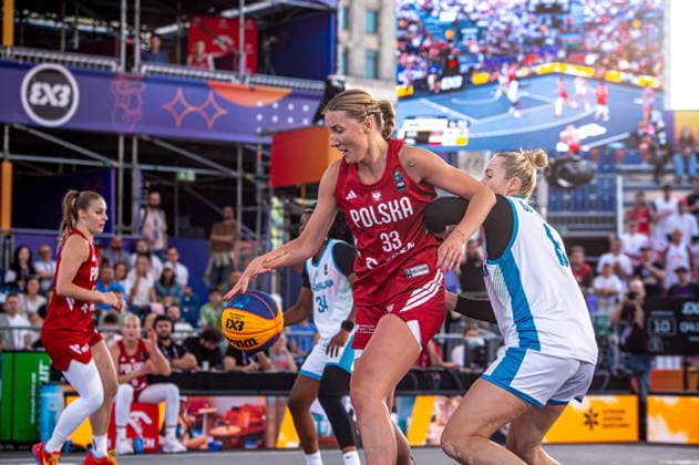 Basketball, FIBA 3x3 WM in Warschau, Frauen, Polen - Aserbaidschan #2 Warszawa 03.06.2026. 3x3 Basketball World Cup Day 3 in Warsaw, Poland. Poland - Azerbaijan match --- Mistrzostwa Swiata w koszykowce 3x3 Dzien 3 w Warszawie. Mecz Polska - Azerbejdzan Persons Shown : Weronika Telenga Dina Ulyanova Fot. Kai Taller Arena Akcji NEWSPIX.PL --- newspix.pl 
