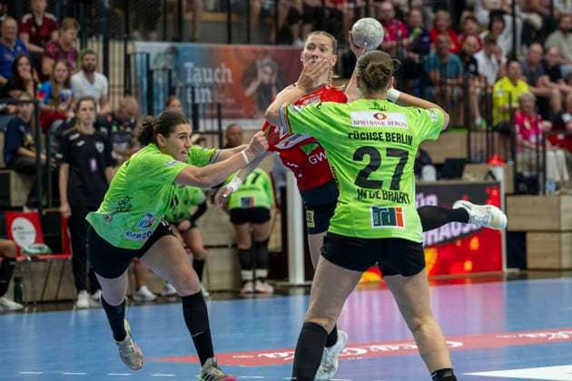 Handball Bundesliga Women,HBF, Season 2025 2026 Relegation SV Union Halle Neustadt vs Spreefüchse Berlin Halle, Germany 03 June 2026 In the picture from left in duel Angela Cappellaro Berlin , Marie Polakova Halle and Nomi in de Braekt Berlin Halle Saale SWH Arena Sachsen Anhalt Germany