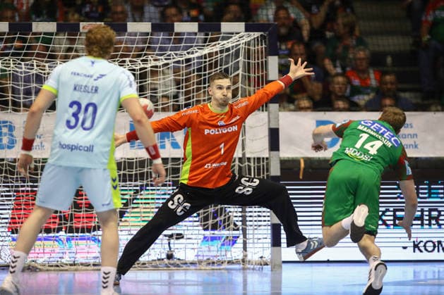 03 06 2026, xtgx, Handball, Daikin HBL, SC Magdeburg VfL Gummersbach v l Dominik Kuzmanovic Gummersbach, 1 Omar Ingi Magnusson Magdeburg, 14 Parade, holds the ball, catches the ball, parries Magdeburg