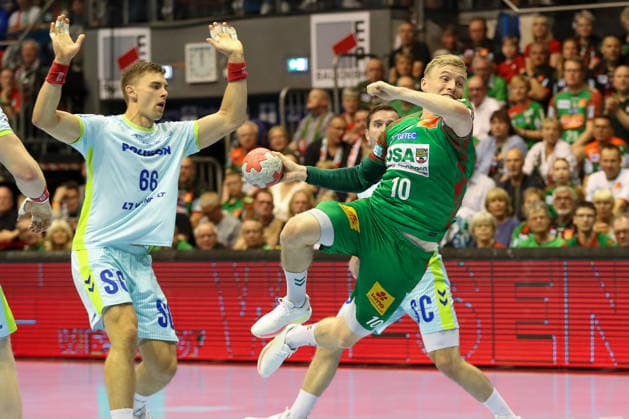 03 06 2026, xgox, Handball Daikin HBL SC Magdeburg VfL Gummersbach emspor, v l Gisli Thorgeir Kristjansson Magdeburg, 10 throws goal, Torschuetze, scores goal, Treffer, scores the goal Magdeburg