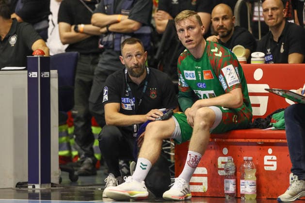 03 06 2026, xtgx, Handball, Daikin HBL, SC Magdeburg VfL Gummersbach v l Gisli Thorgeir Kristjansson Magdeburg, 10 injured Injury Magdeburg