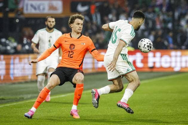 Fußball, Testspiel, Niederlande - Algerien ROTTERDAM - (lr) Mats Wieffer of the Netherlands and Rayan AÃ¯t-Nouri of Algeria during the friendly international match, Länderspiel, Nationalmannschaft between the Netherlands and Algeria at Feyenoord stadium De Kuip on June 3, 2026, in Rotterdam, the Netherlands. The Dutch national team, Nationalteam is preparing for the 2026 FIFA World Cup, WM, Weltmeisterschaft, Fussball BAS CZERWINSKI ANP International Friendly, Länderspiel, Nationalmannschaft 2026 xVIxANPxSportx xxANPxIVx 560011854 originalFilename: 560011854.jpg