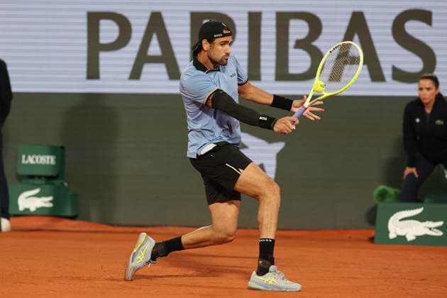 ROLAND GARROS 2026 Thierry Larret MAXPPP - PARIS (75) 03 06 2026 Thierry Larret Maxppp. Tennis. Roland Garros 2026. Internationaux de France de tennis. Stade Roland Garros, Paris (75). Le 3 Juin. Court Philippe CHATRIER : Matteo BERRETINI (ITA) vs Matteo ARNALDI (ITA). PARIS (75) STADE ROLAND GARROS PARIS ILE DE FRANCE FRANCE  Copyright: xMAXPPPxThierryxLarretx TLR202606032084 TLR202606032084