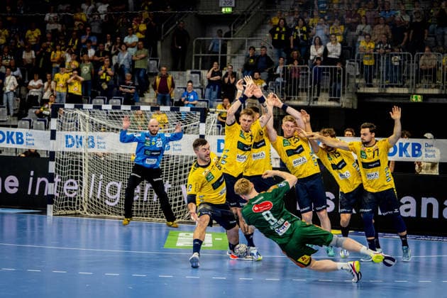 03 06 2026, xdaymx, Handball Daikin HBL, Rhein Neckar Loewen TSV Hannover Burgdorf last match action in the 60 minute free throw not converted by Vilhelm Poulsen TSV Hannover Burgdorf DFL DFB REGULATIONS PROHIBIT ANY USE OF PHOTOGRAPHS as IMAGE SEQUENCES and or QUASI VIDEO Mannheim