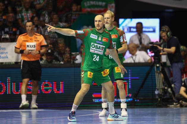 03 06 2026, xtgx, Handball, Daikin HBL, SC Magdeburg VfL Gummersbach v l Christian O Sullivan Magdeburg, 24 gives instructions, gestures with arms, gesticulates, gives instructions Magdeburg