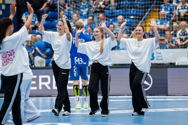 TBV Lemgo Lippe GER vs SC DHfK Leipzig GER , Handball, Daikin Handball Bundesliga, 33 Matchday, 3 6 2026, Season 2025 2026, Lemgo Taenzerinnen zur Halbzeitshow Lemgo Phoenix Contact Arena Germany