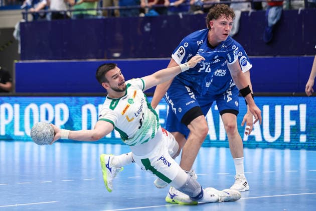 2026 06 03, xkwix, Handball, HBL, TBV Lemgo Lippe SC DHfK Leipzig, PHOENIX CONTACT arena, 33 Matchday, Season 2025 2026 Luka Rogan SC DHfK Leipzig 33 during a goal throw in a duel against Joël Willecke TBV Lemgo Lippe 24 Photo xKamilxWilkowskixPressefotoKochx Nordrhein Westfalen Germany