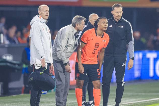 Fußball, Testspiel, Niederlande - Algerien #3 ROTTERDAM , 03-06-2026 , Stadium Feijenoord de Kuip , season 2025 2026 , FIFA International football , friendly match between The Netherlands and Algeria , picture shows Netherlands player Nathan Ake Netherlands - Algeria (friendly)  x204134677x Copyright: