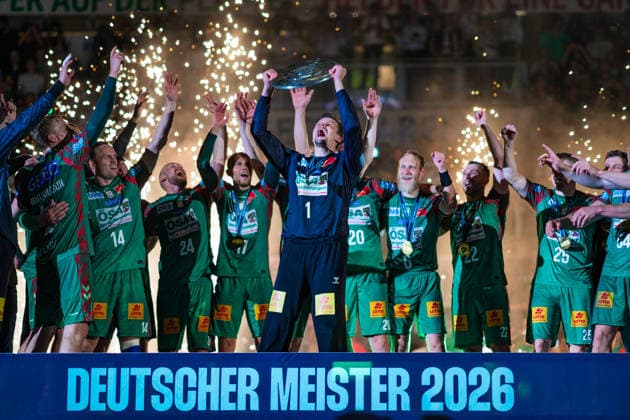 Germany HBL DAIKIN Handball Bundesliga 2025 2026, 33 Matchday SC Magdeburg vs VfL Gummersbach GETEC Arena Magdeburg Sergey Hernandez Ferrer SC Magdeburg, 1 Championship ceremony, cup, trophy, celebration, jubilation, emotions Copyright: xTomxLauruschkatx
