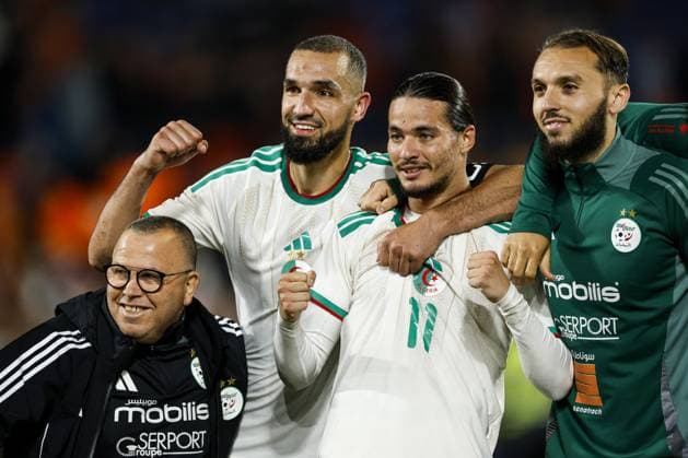 ROTTERDAM - (lr) Nabil Bentaleb of Algeria, Anis Hadj Moussa of Algeria after the friendly international match, Länderspiel, Nationalmannschaft between the Netherlands and Algeria at Feyenoord stadium De Kuip on June 3, 2026 in Rotterdam, the Netherlands. The Dutch national team, Nationalteam is preparing for the 2026 FIFA World Cup, WM, Weltmeisterschaft, Fussball MAURICE VAN STEEN ANP International Friendly, Länderspiel, Nationalmannschaft 2026 xVIxANPxSportx xxANPxIVx 560019395 originalFilename: 560019395.jpg