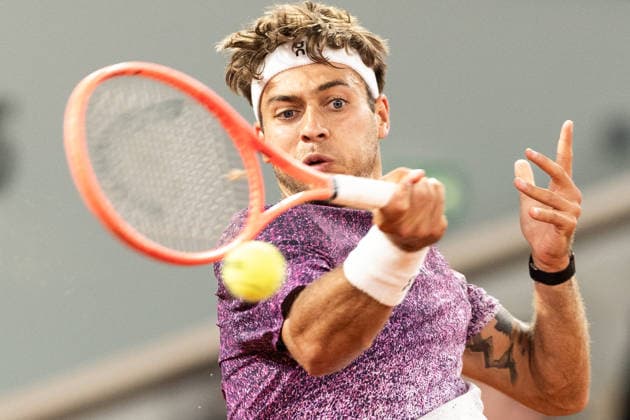 2026 French Open - Day Eleven Flavio Cobolli competes in his men s singles match against Felix Auger-Aliassime on day 11 of the French Open tennis tournament on Court Philippe Chatrier at the Roland-Garros Complex in Paris, France. Paris France  Copyright: xIbrahimxEzzatx originalFilename:ezzat-notitle260603_np75G.jpg
