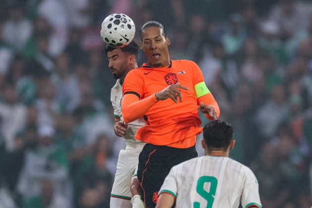 ROTTERDAM, NETHERLANDS - JUNE 3: Virgil van Dijk of the Netherlands wins a defensive header during the International Friendly, Länderspiel, Nationalmannschaft match between Netherlands and Algeria at Stadion Feijenoord on June 3, 2026 in Rotterdam, Netherlands.  Copyright: xRenexNijhuis MBxMediax