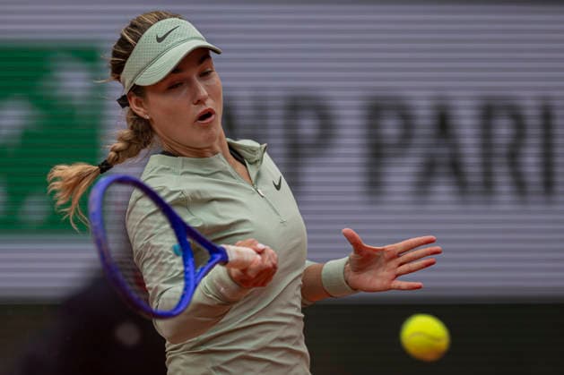 2026 French Open - Day Eleven Anna Kalinskaya returns the ball against Maja Chwalinska during the Roland Garros Grand Slam Tournament on June 3, 2026, in Paris, France. Paris France  Copyright: xRobertxSzaniszlox originalFilename:szaniszlo-notitle260603_npTFi.jpg