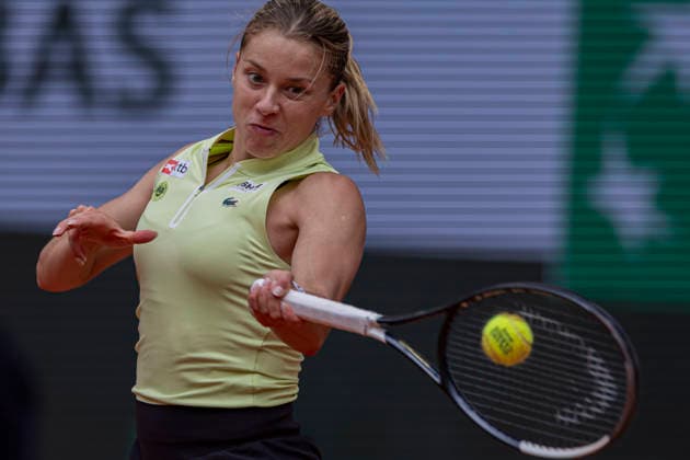 2026 French Open - Day Eleven Maja Chwalinska returns the ball against Anna Kalinskaya during the Roland Garros Grand Slam Tournament on June 3, 2026, in Paris, France. Paris France  Copyright: xRobertxSzaniszlox originalFilename:szaniszlo-notitle260603_npVF5.jpg