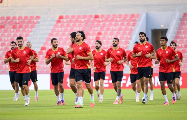 Lebanon team press conference, PK, Pressekonferenz and Training Lebanon national team, Nationalteam players warm up during a training session at Grand Hamad Stadium in Doha, Qatar, on June 3, 2026, on the eve of their AFC Asian Cup Saudi Arabia 2027 Qualifiers Group B match against Yemen. DOHA Qatar Copyright: xNOUSHADx