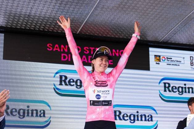 37th Giro d Italia Women 2026 - Stage 5 Anna Van Der Breggen of TEAM SD WORX - PROTIME wears the Pink Jersey after Stage 5 of the 37th Giro d Italia Women, a 146km stage from Longarone to Santo Stefano di Cadore, in Italy, on June 3, 2026. Santo Stefano di Cadore Italy  Copyright: xTommasoxBerardix originalFilename:berardi-37thgiro260603_npmX2.jpg