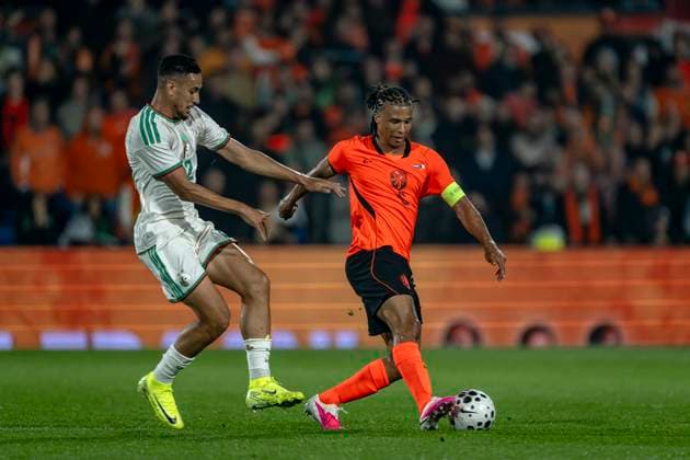 ROTTERDAM lr Nadhir Benbouali of Algeria and Nathan Ake of the Netherlands during the 2026 World Cup friendly match between the Netherlands and Algeria at Stadium De Kuip on June 3, 2026 in Rotterdam, the Netherlands Photo by Stefan Koops EYE4IMAGES DeFodi Images