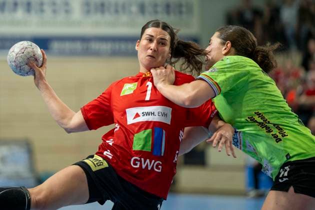 Handball Bundesliga Women,HBF, Season 2025 2026 Relegation SV Union Halle Neustadt vs Spreefüchse Berlin Halle, Germany 03 June 2026 In the picture from left in duel Lynn Molenaar Halle and Lucy Gündel Guendel Berlin Halle Saale SWH Arena Sachsen Anhalt Germany