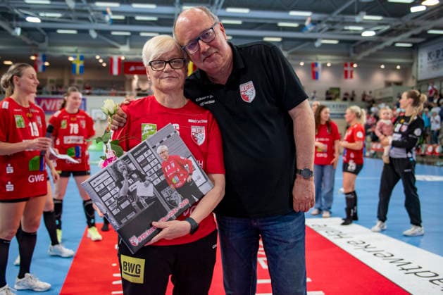 Handball Bundesliga Women,HBF, Season 2025 2026 Relegation SV Union Halle Neustadt vs Spreefüchse Berlin Halle, Germany 03 June 2026 In the picture from left coach Ines Seidler Halle and club president Bodo Meerheim Halle Saale SWH Arena Sachsen Anhalt Germany