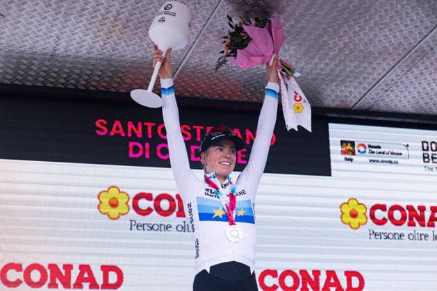 37th Giro d Italia Women 2026 - Stage 5 Demi Vollering of FDJ UNITED - SUEZ wins Stage 5 of the 37th Giro d Italia Women, a 146km stage from Longarone to Santo Stefano di Cadore, in Italy, on June 3, 2026. Santo Stefano di Cadore Italy  Copyright: xTommasoxBerardix originalFilename:berardi-37thgiro260603_npOsB.jpg