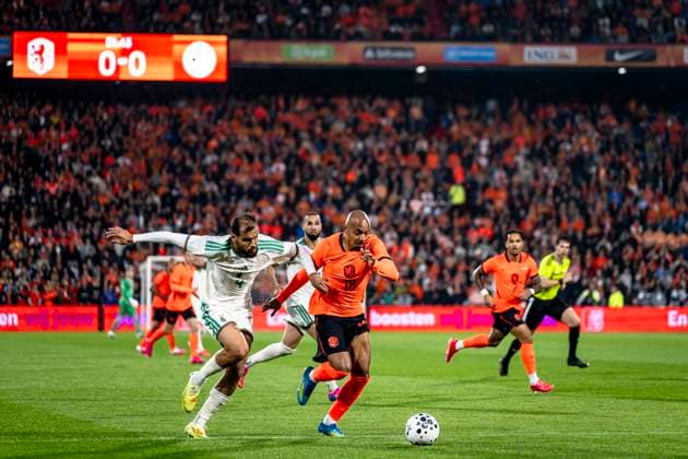 ROTTERDAM lr Mohamed Amine Tougai of Algeria, Donyell Malen of the Netherlands during the 2026 World Cup friendly match between the Netherlands and Algeria at Stadium De Kuip on 3 June 2026 in Rotterdam, the Netherlands Photo by Stefan Koops EYE4IMAGES DeFodi Images