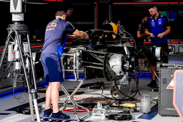 MONACO Mechanics at work on the car of Formula 1 driver Isack Hadjar of Oracle Red Bull Racing during the Formula 1 Monaco Grand Prix on the Monaco Street Circuit on June 4, 2026 in Monaco, Monaco Photo by DeFodi Images