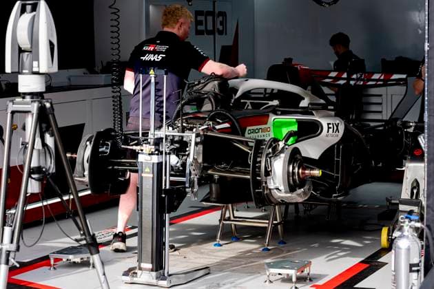 MONACO Mechanics at work on the car of Formula 1 driver Esteban Ocon of TGR Haas F1 Team during the Formula 1 Monaco Grand Prix on the Monaco Street Circuit on June 4, 2026 in Monaco, Monaco Photo by DeFodi Images