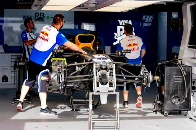 MONACO Mechanics at work on the car of Formula 1 driver Liam Lawson of Visa Cash App Racing Bulls Formula One Team during the Formula 1 Monaco Grand Prix on the Monaco Street Circuit on June 4, 2026 in Monaco, Monaco Photo by DeFodi Images