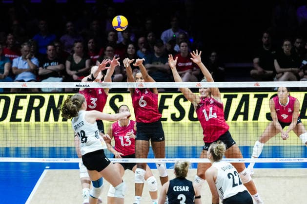 2026 Women s Volleyball Nations League - Day1 Jazmine Ruth White and Hilary Howe of Canada in action during the 2026 Women s Volleyball Nations League match between Germany and Canada at Videotron Centre on June 3, 2026, in Quebec City, Canada. Quebec City Quebec Canada  Copyright: xYuanxTianx originalFilename:tian-2026wome260603_npBA8.jpg