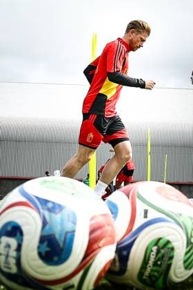 Belgium s Kevin De Bruyne pictured during a training session of Belgian national soccer team Red Devils for the 2026 FIFA World Cup, WM, Weltmeisterschaft, Fussball at the Proximus Basecamp in Tubize, on Thursday 04 June 2026. Red Devils will play a friendly game against Tunisia on Sathurday before leaving for the 2026 FIFA World Cup. BRUNOxFAHY  x175908789x