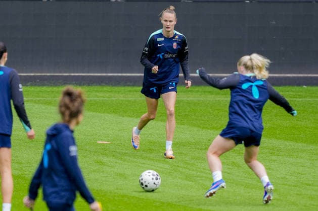 Womens national soccer team Oslo 20260604 Caroline Graham Hansen prepares for the World Cup qualifier against Germany at Ullevaal Stadium Photo Javad Parsa NTB Oslo Norway EDITORIAL USE ONLY RESTRICTED USE FOR BETTING COMPANIES  Copyright: xJavadxParsax xNTBx