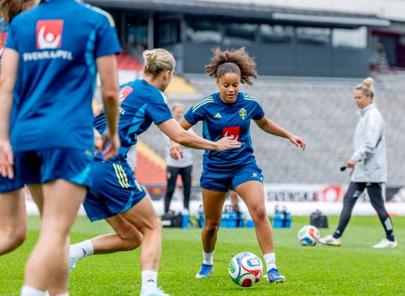 GOTHENBURG, SWEDEN 20260604 Felicia Schröder during Thursday s training with the women s national team at Ullevi ahead of the upcoming World Cup qualifier against Denmark GÖTEBORG SWEDEN x9200x  Copyright: xAdamxIhse TTx THE WOMEN S NATIONAL TEAM TRAINS IN GOTHENBURG BEFORE THE WORLD CUP QUALIFYING