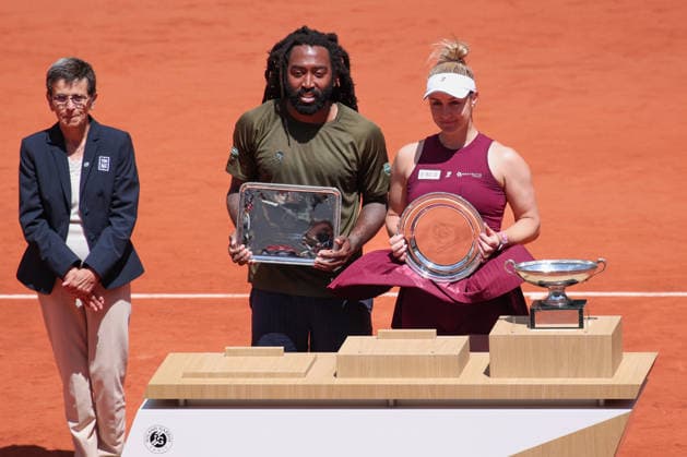 Gabriela Dabrowski, Evan King, Mixed Doubles, Mixed Doubles, Award Ceremony, Presentation Tennis French Open 2026 Roland Garros Paris France 4 June 2026 Copyright: xJuergenxHasenkopfx