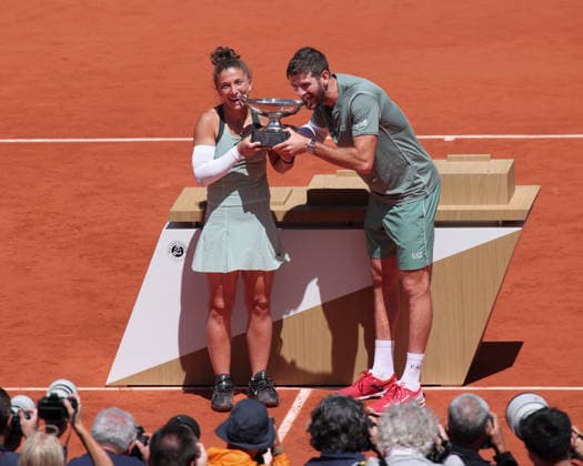 Winner Sara Errani, Andrea Vavassori, Mixed Doubles, Mixed Doubles, Award Ceremony, Presentation Tennis French Open 2026 Roland Garros Paris France 4 June 2026 Copyright: xJuergenxHasenkopfx