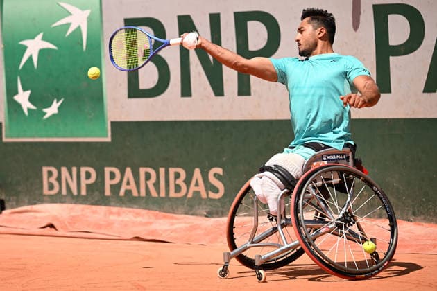 2026 French Open (Roland-Garros) - Day 12 PARIS, FRANCE - JUNE 04: Ahmet Kaplan of Turkiye and Sam Schroder of Netherlands (not seen) compete during the Men s Wheelchair Singles semifinal match at the French Open (Roland Garros) Grand Slam tennis tournament in Paris, France on June 04, 2026. Burak Akbulut Anadolu Paris France. Editorial use only. Please get in touch for any other usage.  Copyright: x2026xAnadoluxBurakxAkbulutx