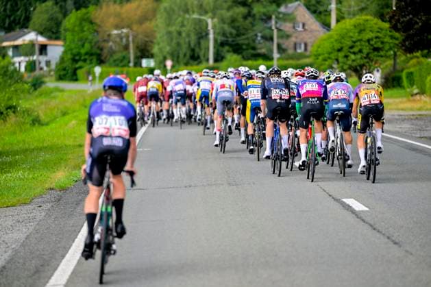 Tour de Wallonie 2026 Stage 4 EUPEN, BELGIUM - JUNE 04 : Illustration picture of the peloton during stage 4 of the 47th edition of Ethias Tour de Wallonie an UCI ProSeries 2.Pro cycling road race stage for Men Elite of 166.7 km with start in Dison and finish in Eupen on June 4, 2026 in Eupen, Belgium, 04 06 2026 ( Motordriver Pieter Van Herzele - Eupen Belgium  Copyright: xSesx
